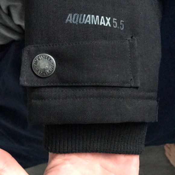 Winter parka with fur hood - Picture 3 of 9